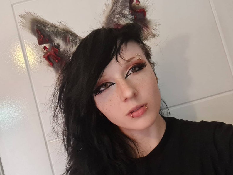 PET CEMETARY WOLF ears