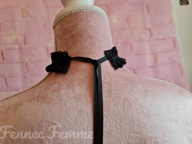 Gothic Lace Choker with Cross