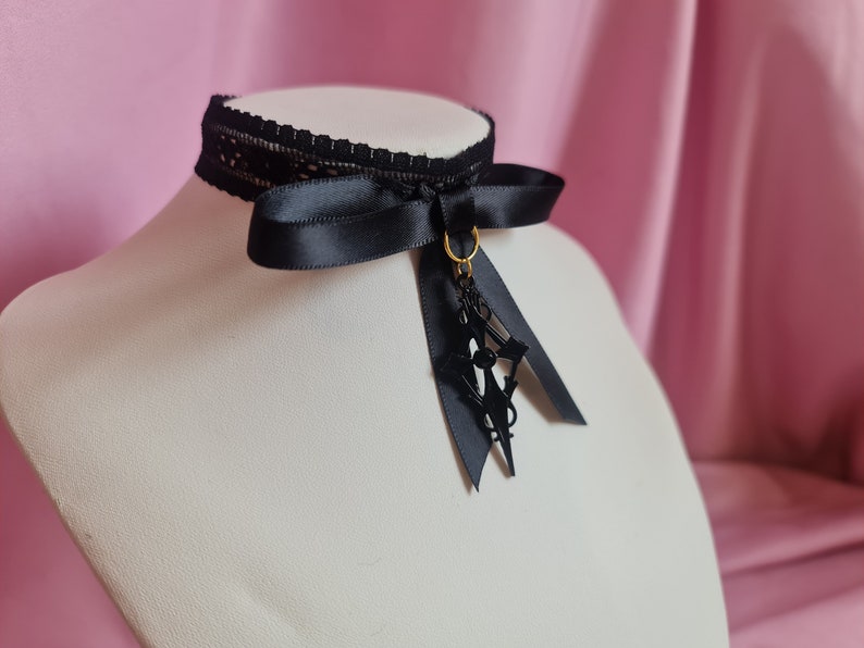 Gothic Lace Choker with Cross