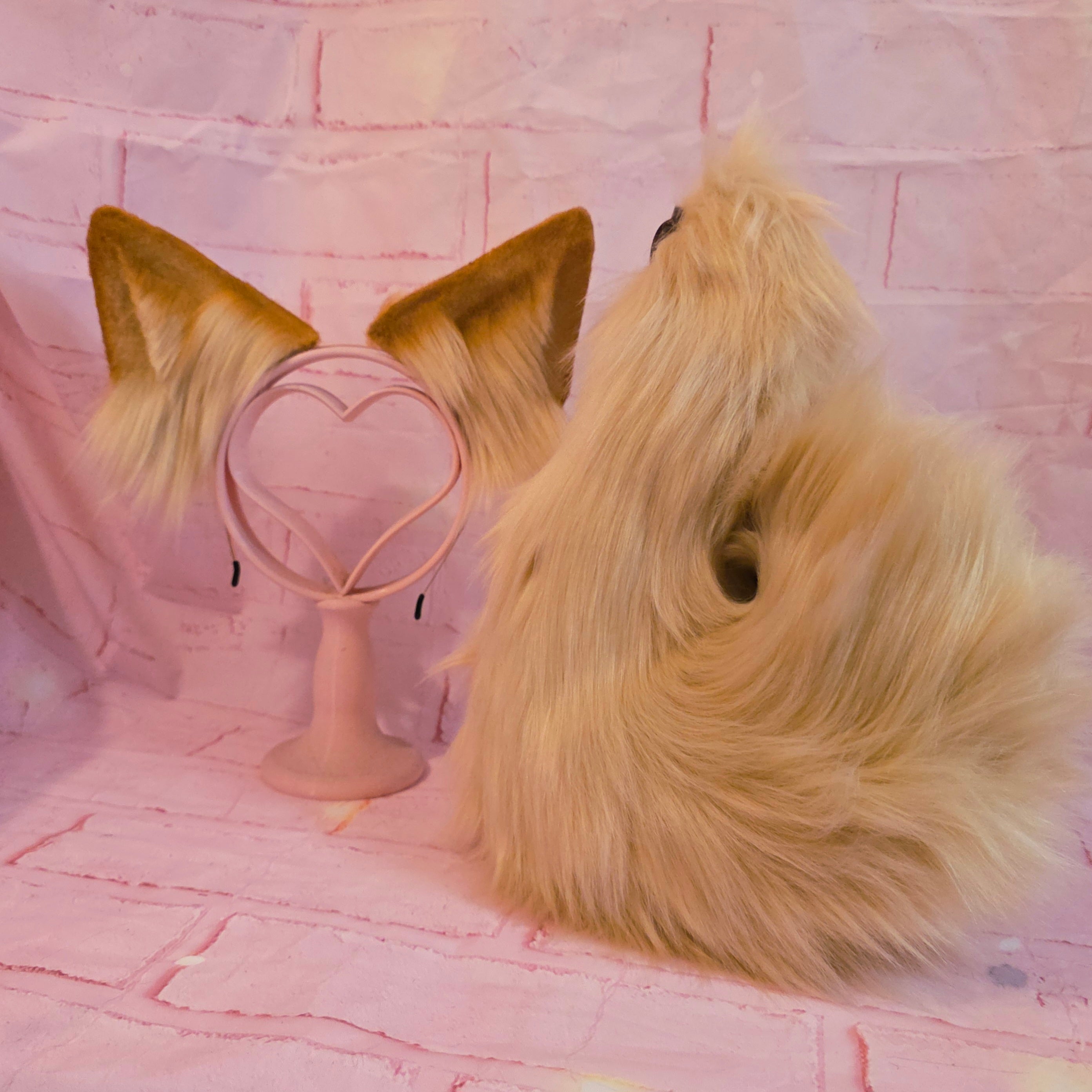 Golden Retriever Puppy Tail & Ears