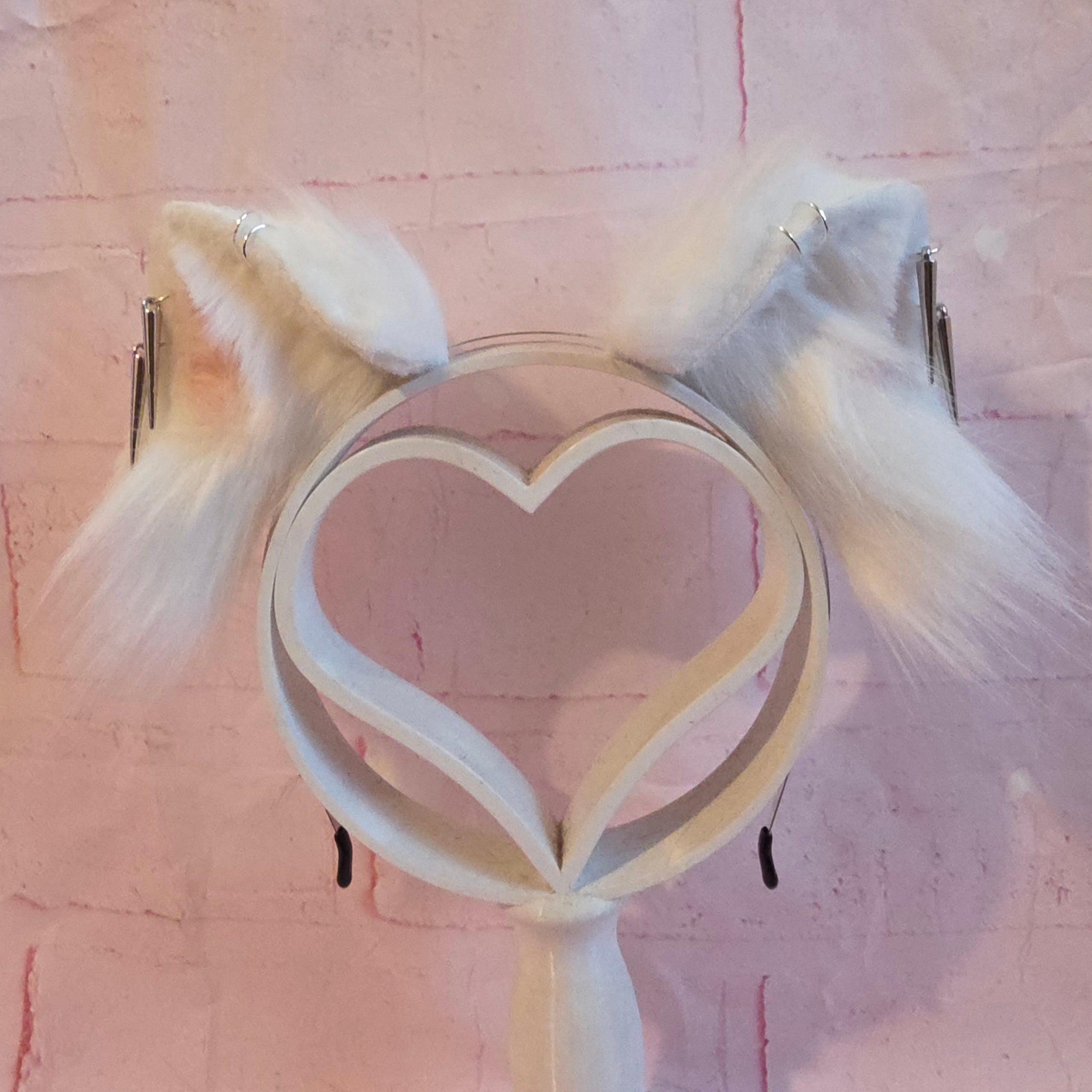 White Cat Ears, Scottish Yett