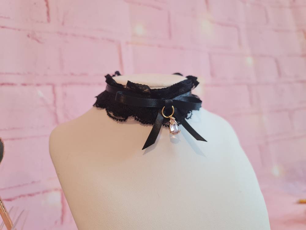 Gothic Lace Choker